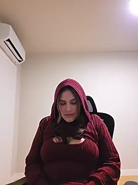 Živý XXX chat MiaRides19