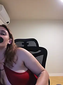 MiaRides19 Webcamshow