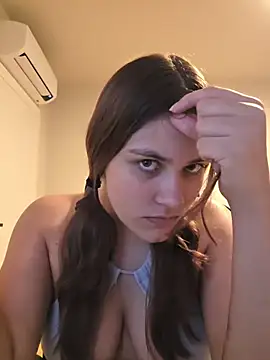 MiaRides19 – webcam-show