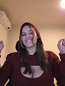 MiaRides19's Live XXX Chat