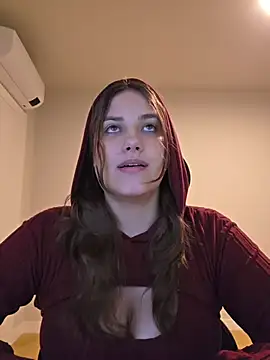 MiaRides19 XXX чат на живо