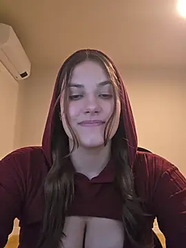 Chat XXX en directo de MiaRides19