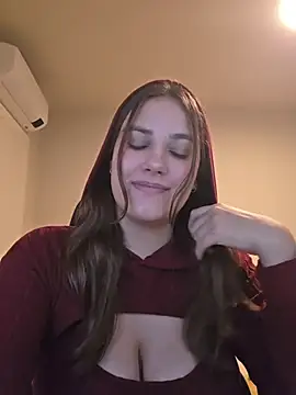 צ'אט XXX בשידור חי של MiaRides19