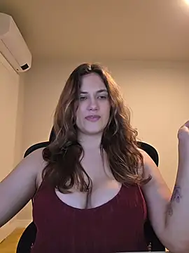 MiaRides19 Chat XXX in diretta