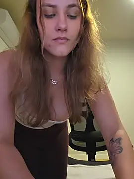 Chat XXX en directo de MiaRides19