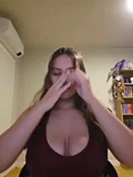 MiaRides19's Live XXX Chat