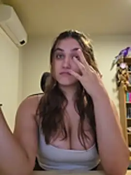 Chat +18 de MiaRides19 ao vivo