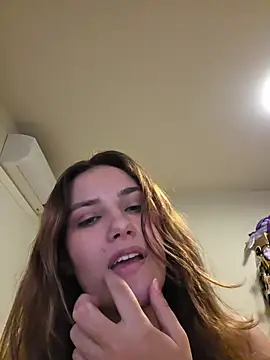 MiaRides19 webcam show