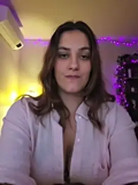 MiaRides19 Webcamshow