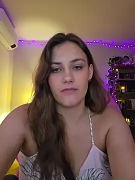 MiaRides19's Live XXX Chat