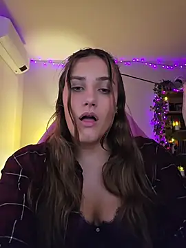 Chat +18 de MiaRides19 ao vivo