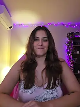 MiaRides19's Live XXX Chat