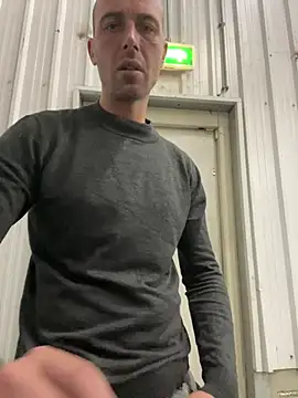 Rotteei1 在線直播表演
