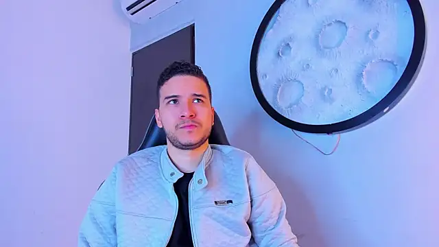mike_257 Webcamshow