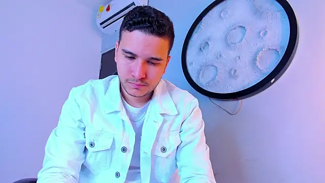 mike_257's Webcam Show