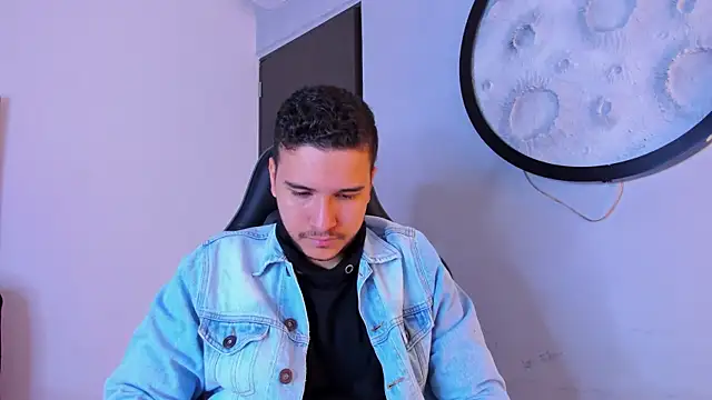 mike_257n Webbikameraesitys
