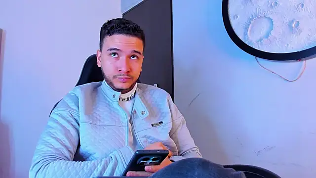mike_257 Шоу с уебкамера