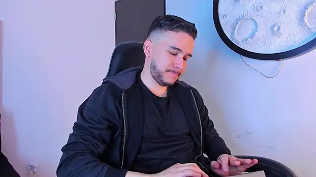 Вебкам-шоу mike_257