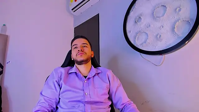mike_257 webkamerás műsora
