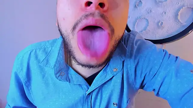 mike_257 Live XXX-Chat