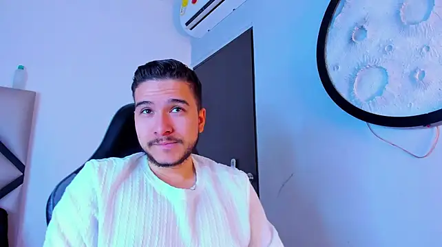 mike_257 Шоу с уебкамера