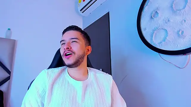mike_257n Webbikameraesitys
