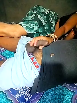 Super_bhabhi_Indian: διαδικτυακό σόου στην κάμερα