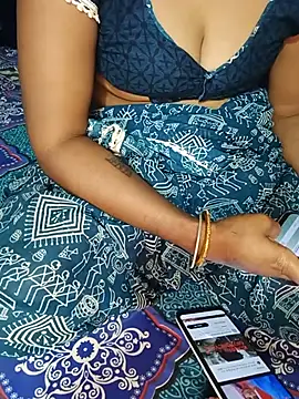 Pokazy przed kamerką – Super_bhabhi_Indian