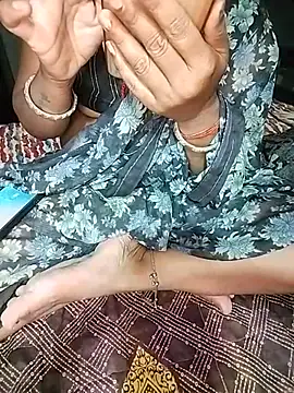 Super_bhabhi_Indian: διαδικτυακό σόου στην κάμερα