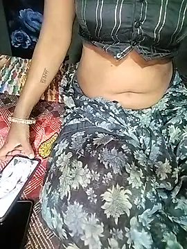 Super_bhabhi_Indian: διαδικτυακό σόου στην κάμερα