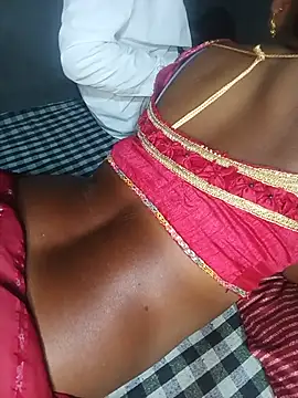 Show modela Super_bhabhi_Indian na web-kameri