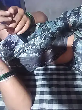 הופעת וובקאם של Super_bhabhi_Indian