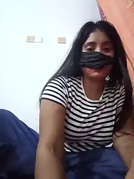 הופעת וובקאם של Hot_Angle