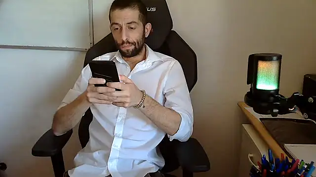 topg84 Show in webcam