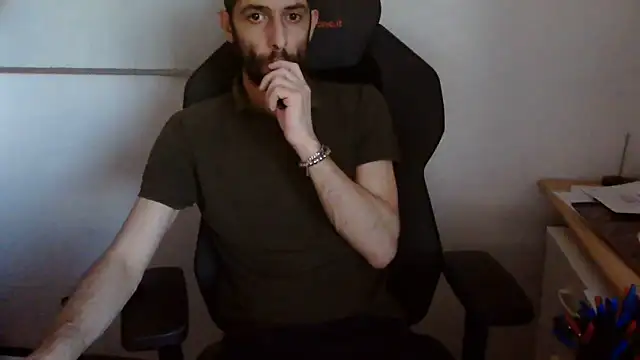 topg84 Show in webcam