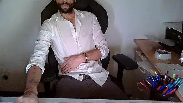 topg84 Show in webcam
