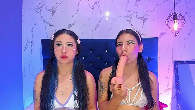 Show modela Dakotaa_Johnson na web-kameri