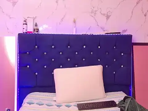 Dakotaa_Johnson Pertunjukan Webcam