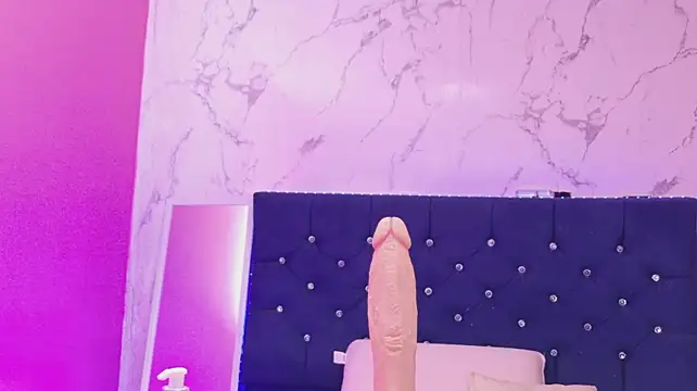 Dakotaa_Johnson Pertunjukan Webcam
