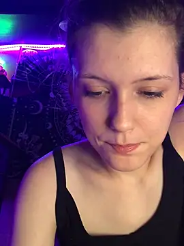 Lilactease's Live Chat Room