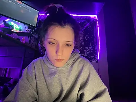 Lilactease's Webcam Show