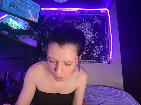 عرض كام Lilactease