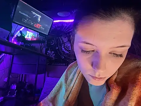 Lilactease's Webcam Show