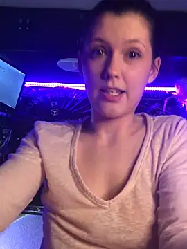 Lilactease's Webcam Show
