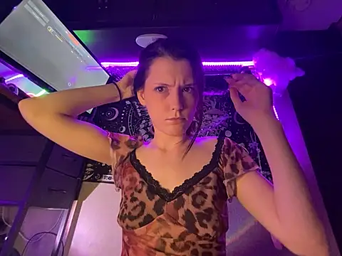 Lilactease's Webcam Show