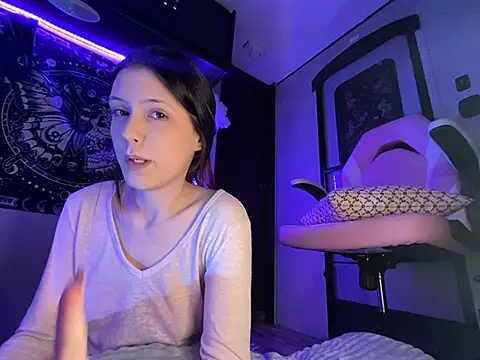 Lilactease Webcam Show