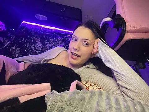 Lilactease's Webcam Show