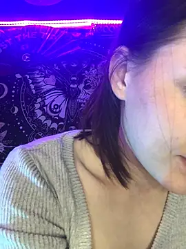 Lilactease Show in webcam