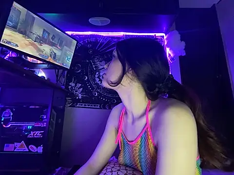 Pokazy przed kamerką – Lilactease