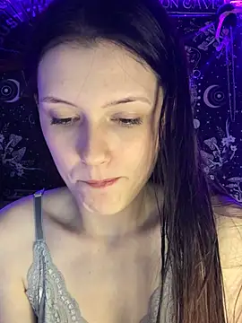 Lilactease's Webcam Show